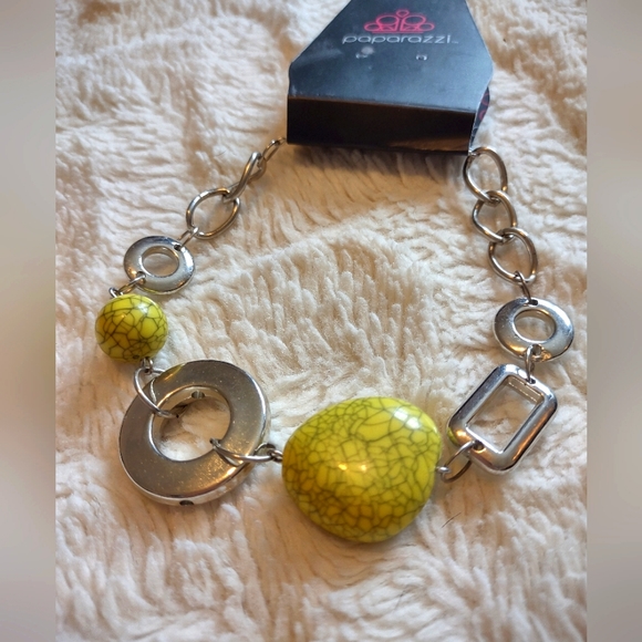 PAPARAZZI Bracelet - Picture 1 of 1